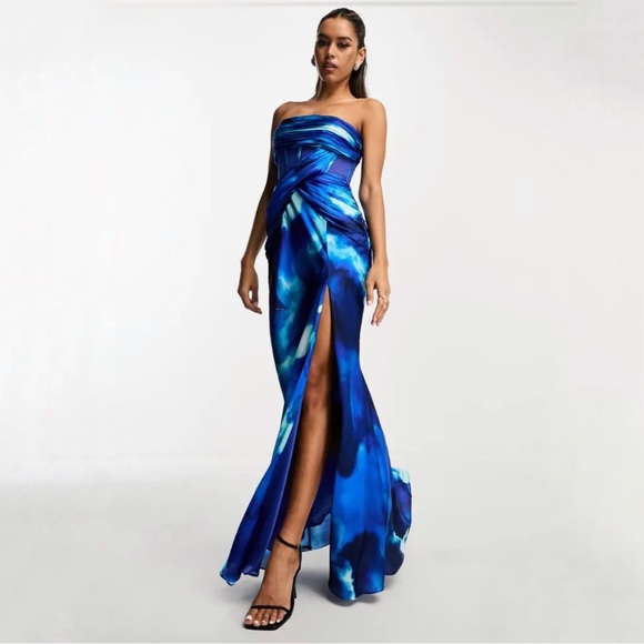 New ASOS DESIGN Strapless Bias Cut Satin Gown - Picture 8 of 13